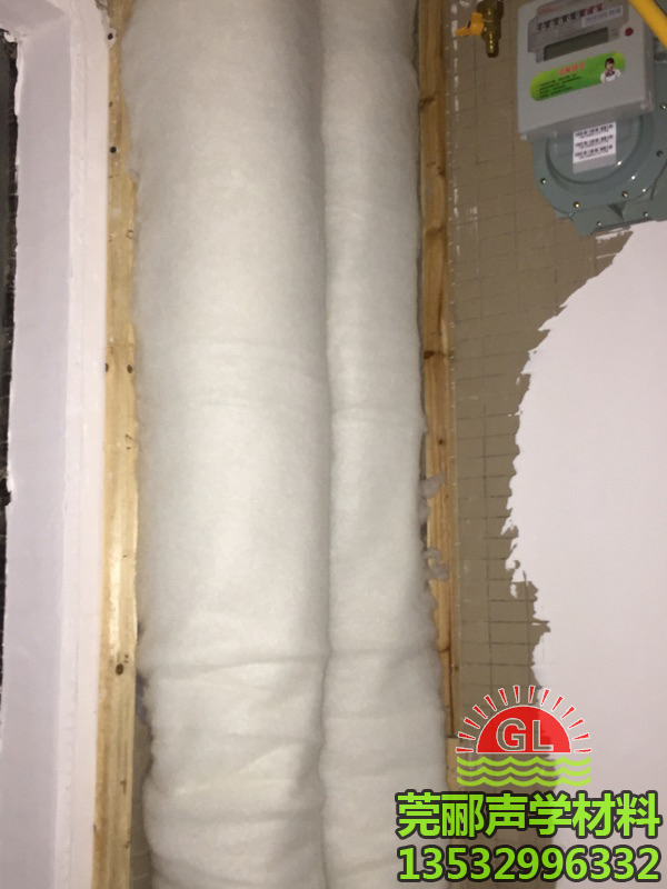 莞酈隔音棉比我想象中的要厚一點點，賣家很誠信，服務(wù)態(tài)度很好